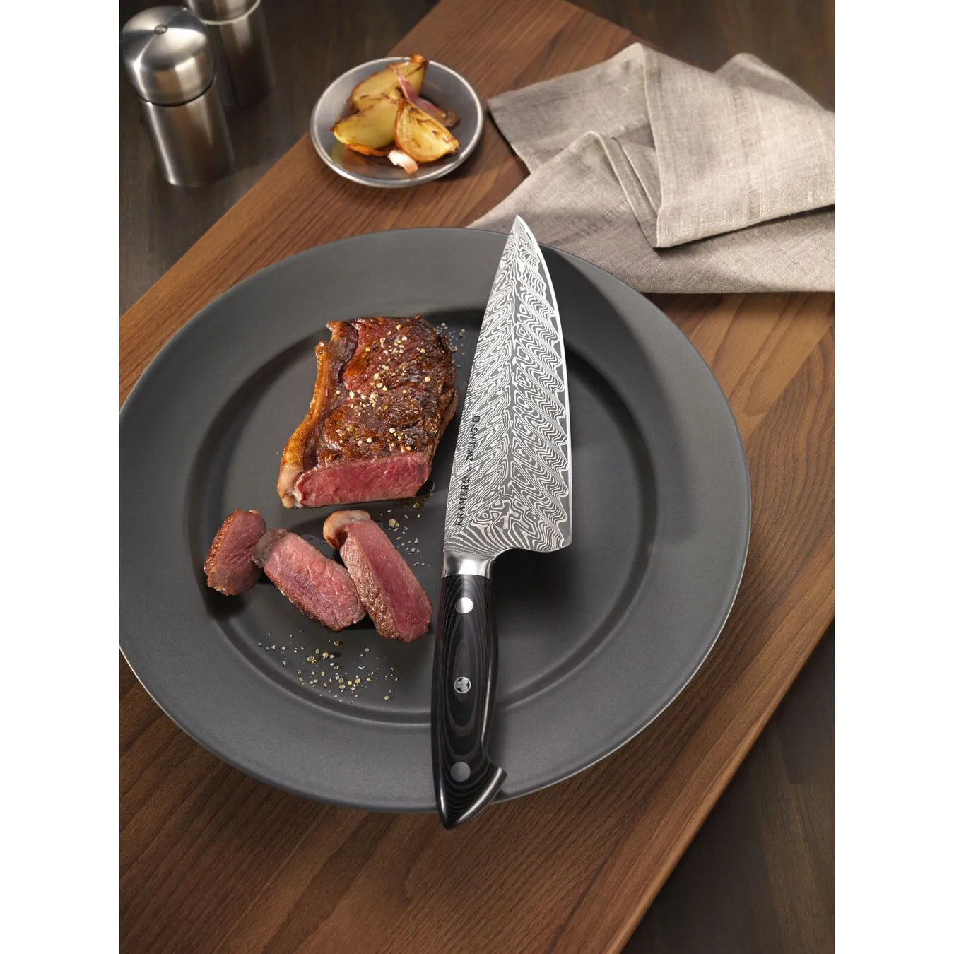 Zwilling Bob Kramer – Euroline Stainless Damascus Collection: 8" Chef's Knife